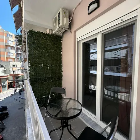 Themisto, The Boho Apartamento Cavala